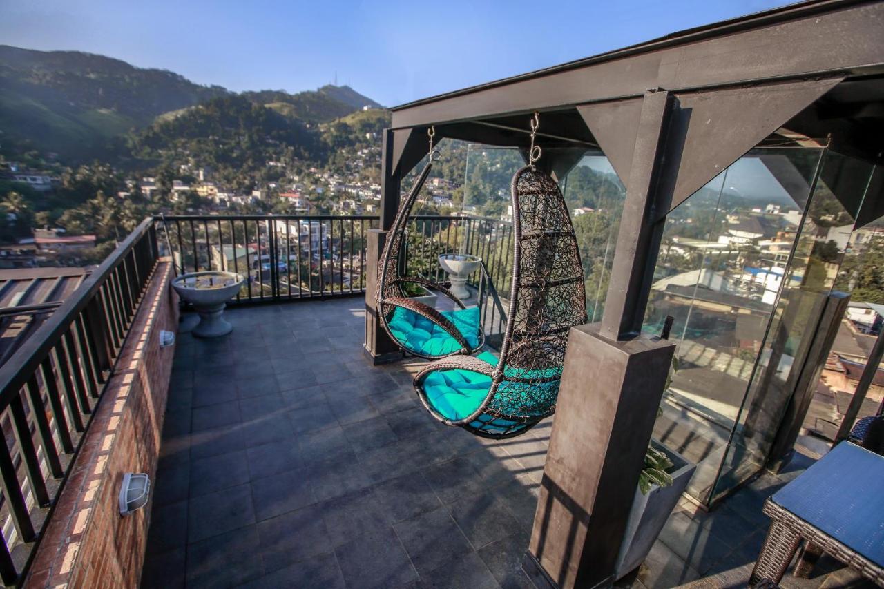 Bunk Planet Hotell Kandy Eksteriør bilde